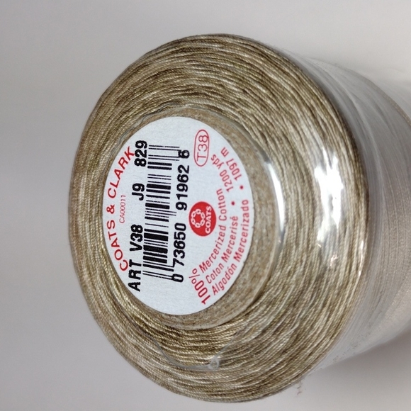 2/$25 Coats & Clark Old Lace V38-829 1200yd - Picture 4 of 4